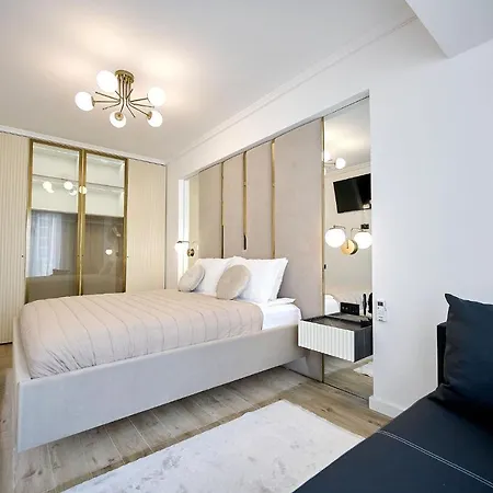 Infinity Everglow Spa&pool Resort-parking *